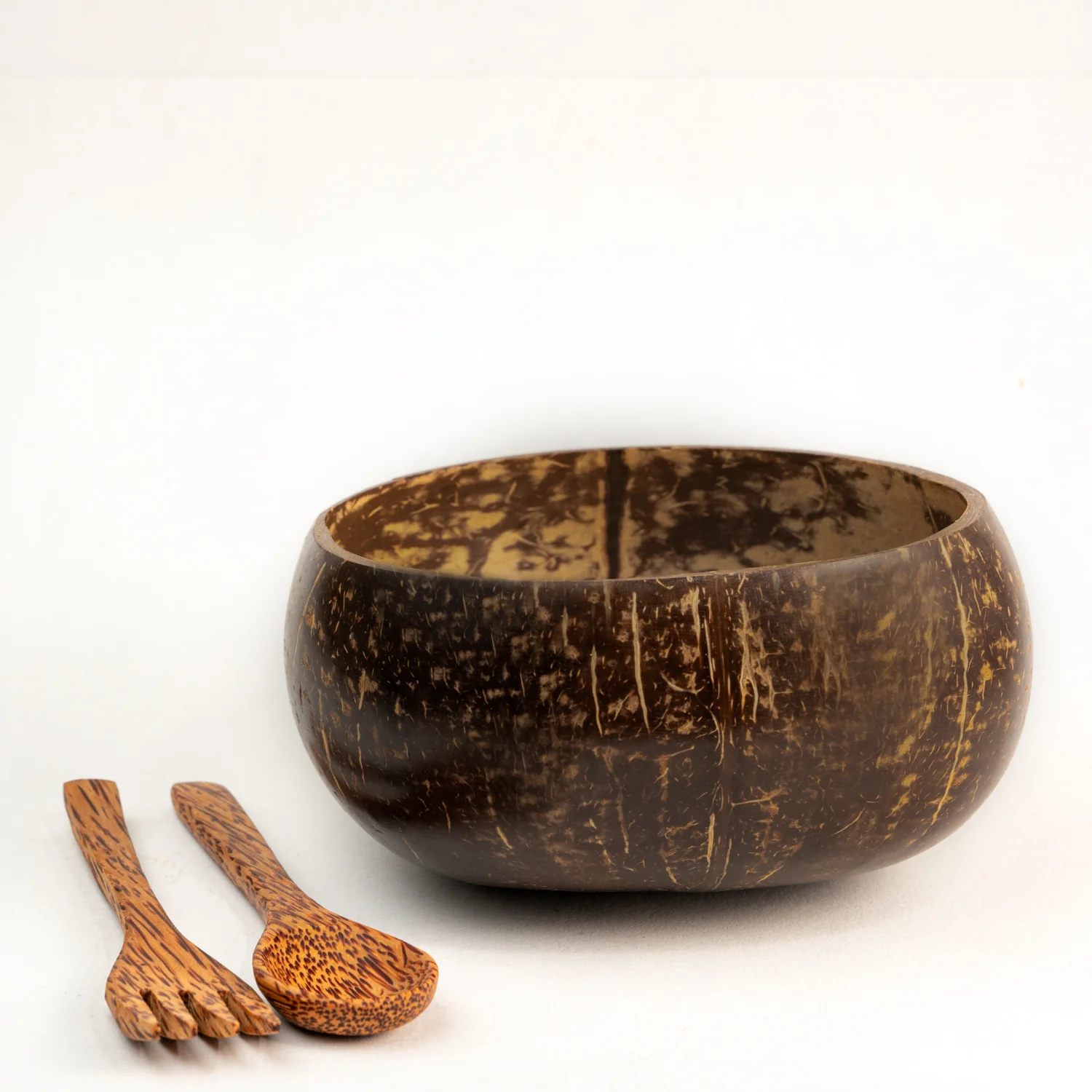 Coconut Jumbo Bowl with Cutlery(900 ML) Coconut Jumbo Bowl with Cutlery(900 ML)